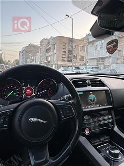 جاكوار إف-بيس